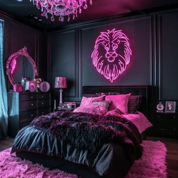 Meet your Posher, Kristie - Picture 1 of 1